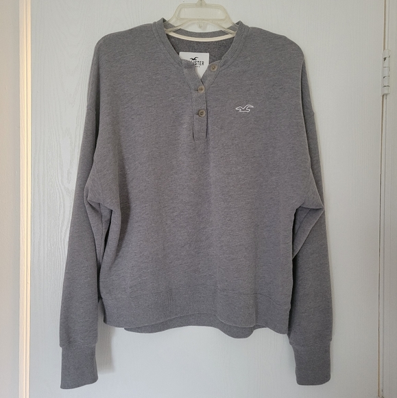 Hollister Tops - 🟣Hollister long sleeve shirt